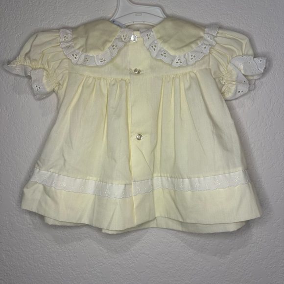 Bryan Frilly light yellow and white lace spring, easter, summer dress. 0-3 Mo - Picture 2 of 5